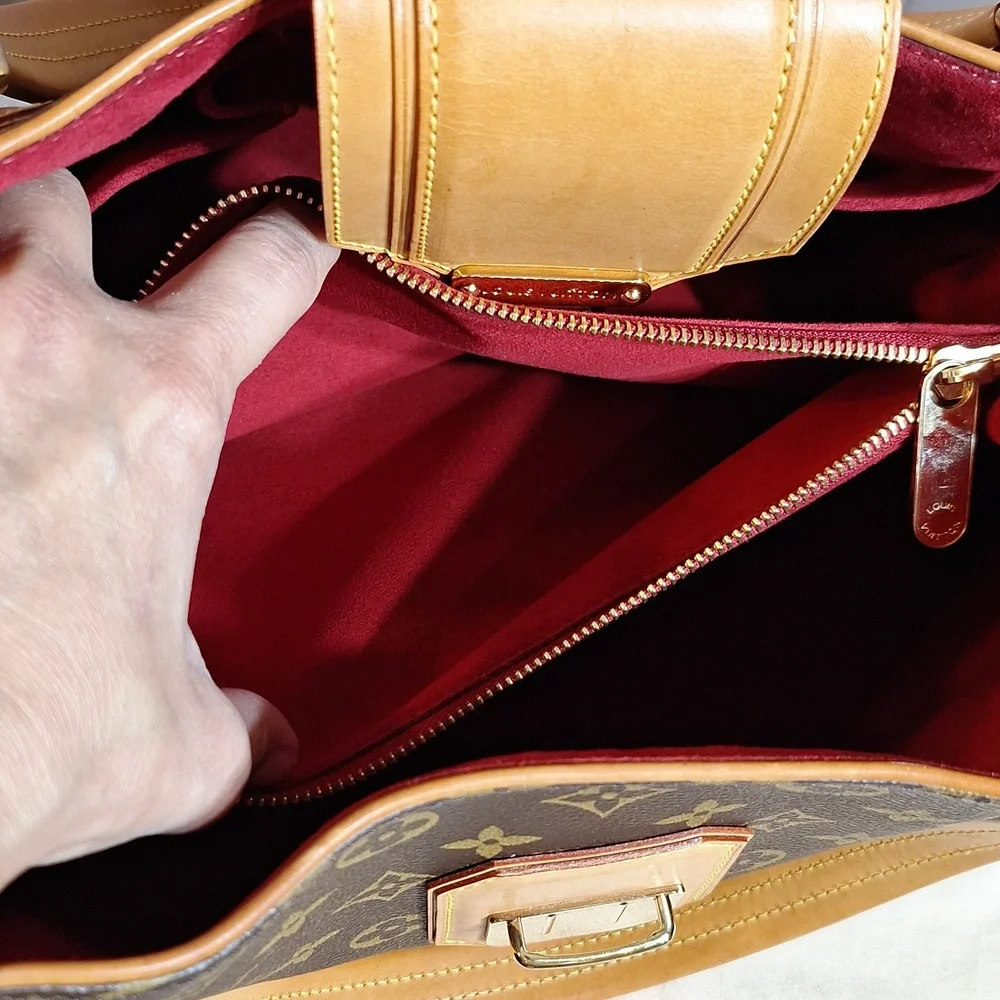 💫CLEAN Louis Vuitton Griet - Picture 11 of 16